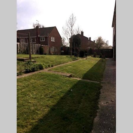 Spacious Ground Floor Studio Flat - Easy Access To Stansted Airport, London And Cambridge Daire Bishop's Stortford Dış mekan fotoğraf