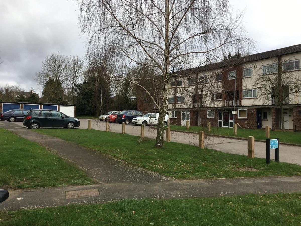 Spacious Ground Floor Studio Flat - Easy Access To Stansted Airport, London And Cambridge Daire Bishop's Stortford Dış mekan fotoğraf