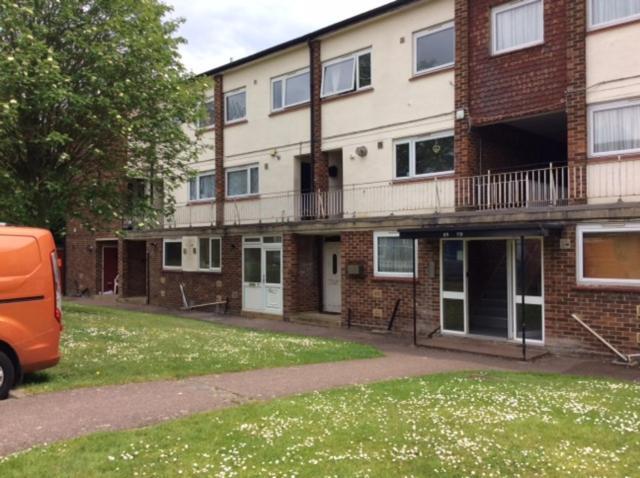 Spacious Ground Floor Studio Flat - Easy Access To Stansted Airport, London And Cambridge Daire Bishop's Stortford Dış mekan fotoğraf
